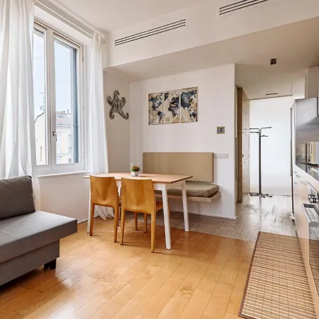 One Bedroom Apartment In Brera Milan Exterior photo