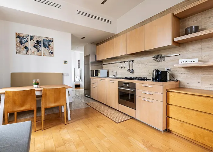 One Bedroom Apartment In Brera