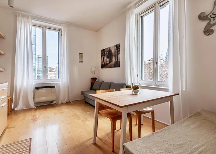 One Bedroom Apartment In Brera